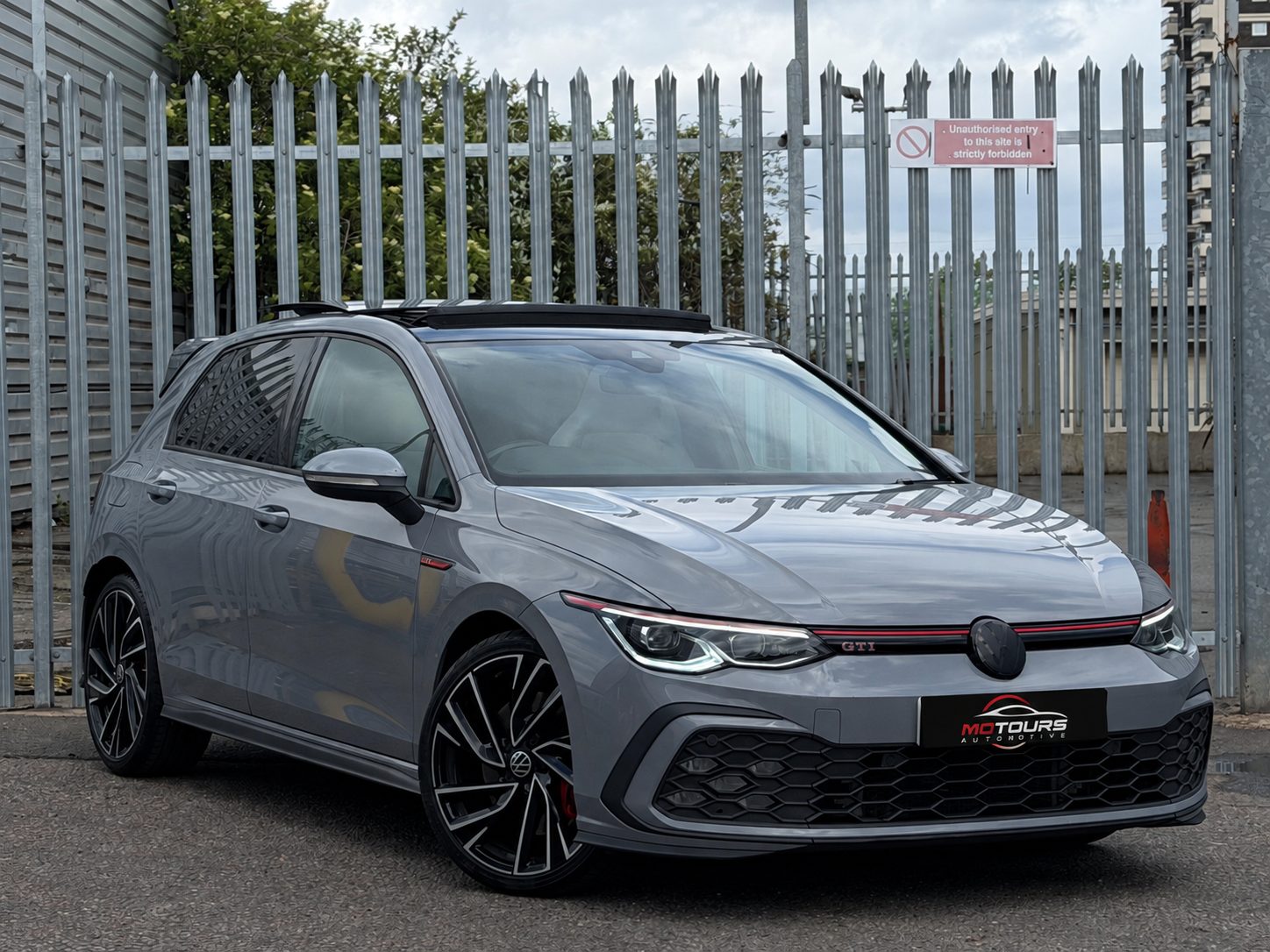 Volkswagen Golf GTI