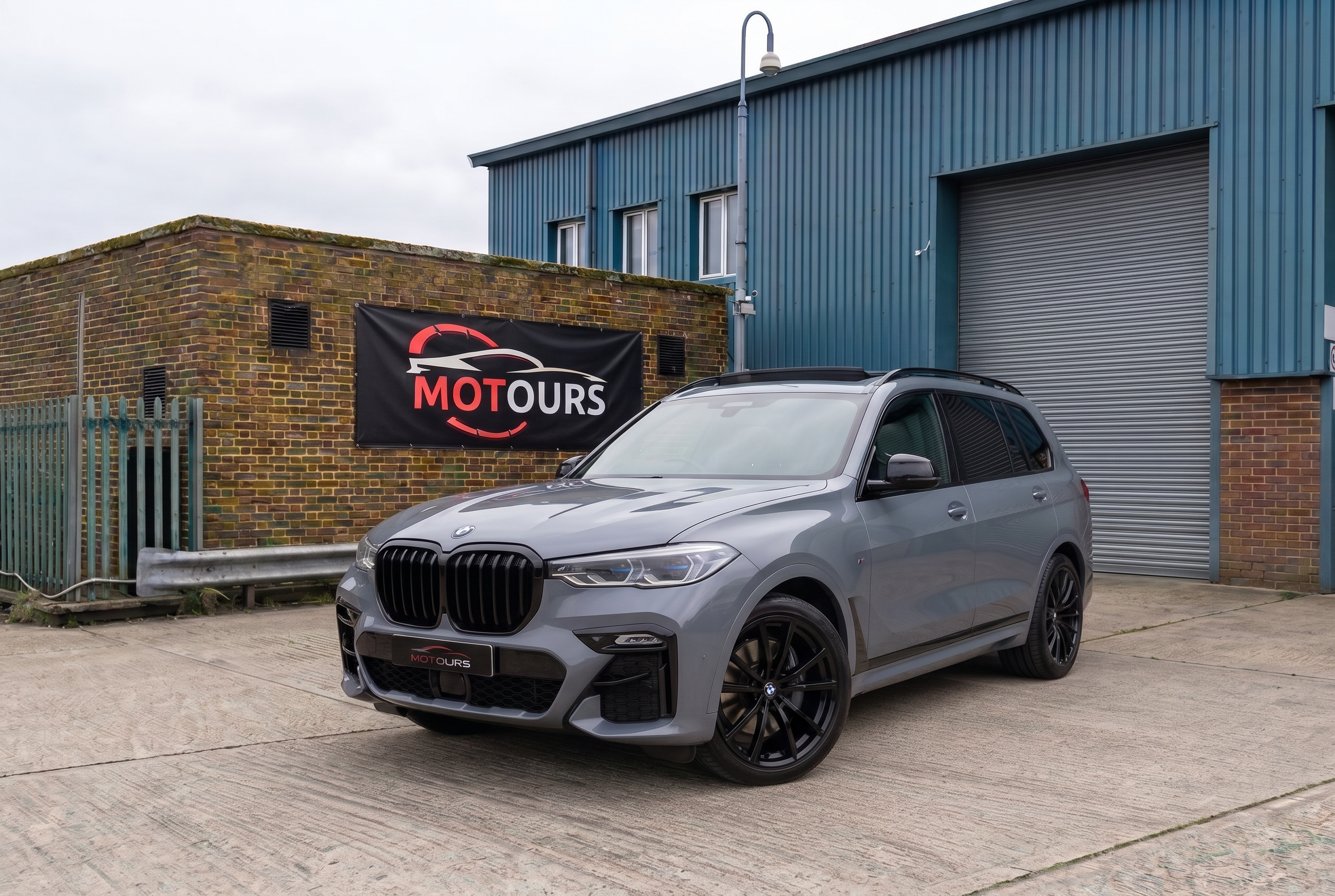 BMW X7